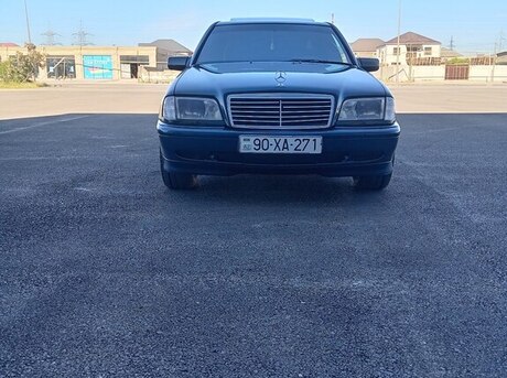 Mercedes C 240