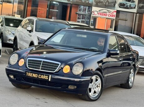 Mercedes E 270
