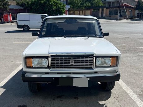 LADA (VAZ) 2107