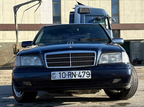 Mercedes C 280