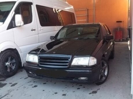 Mercedes C 180