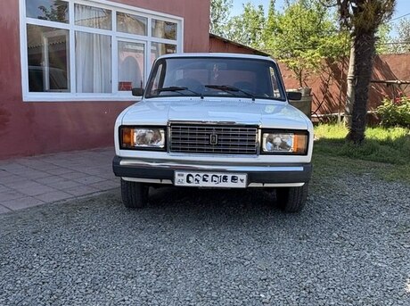 LADA (VAZ) 2107