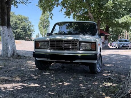 LADA (VAZ) 2107