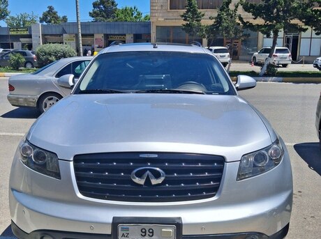 Infiniti FX35