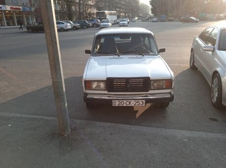 LADA (VAZ) 2107