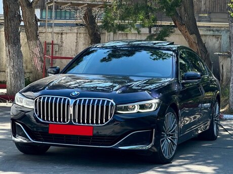 BMW 740