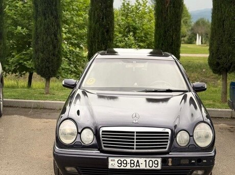 Mercedes E 320