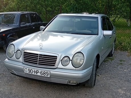 Mercedes E 250