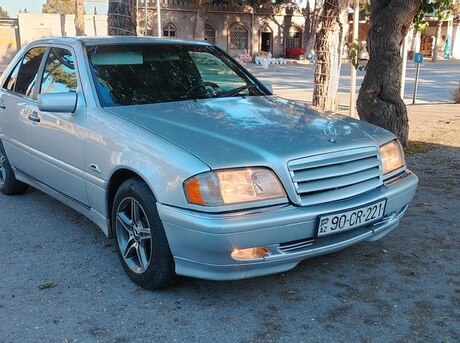 Mercedes C 220