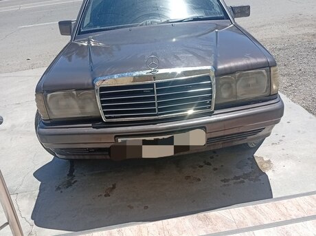 Mercedes 190