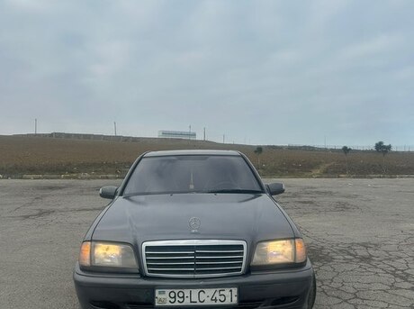 Mercedes C 180