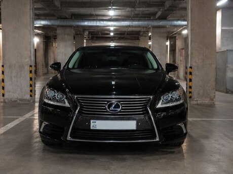 Lexus LS 460L