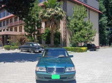 Mercedes C 230