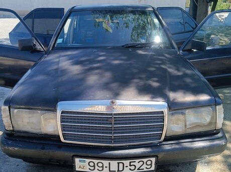 Mercedes 190