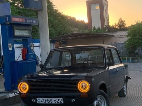 LADA (VAZ) 21011