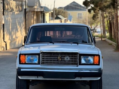 LADA (VAZ) 2107