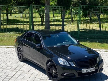 Mercedes E 220