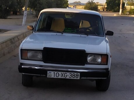 LADA (VAZ) 2107