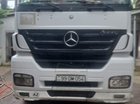 Mercedes Axor 1843
