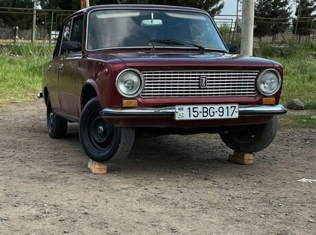 LADA (VAZ) 21011