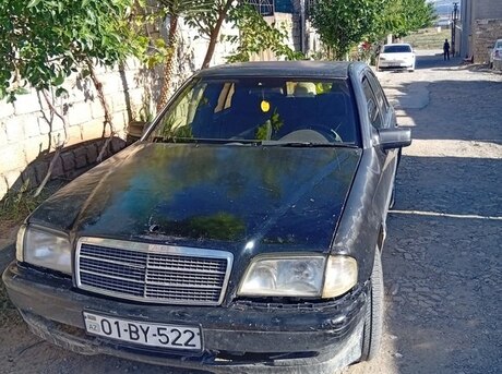 Mercedes C 180