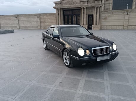 Mercedes E 280