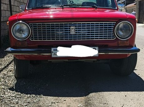 LADA (VAZ) 21011