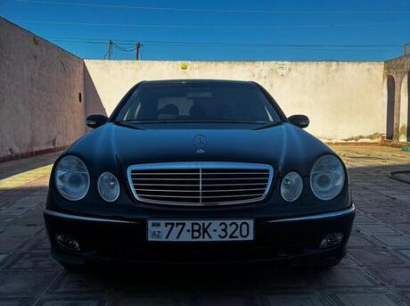 Mercedes E 320