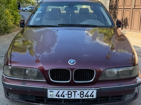 BMW 528