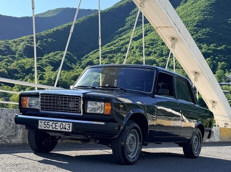 LADA (VAZ) 2107