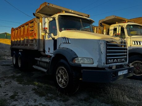 Mack Granite