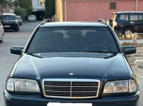 Mercedes C 180