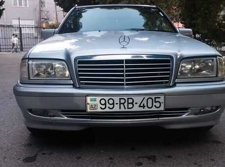 Mercedes C 200
