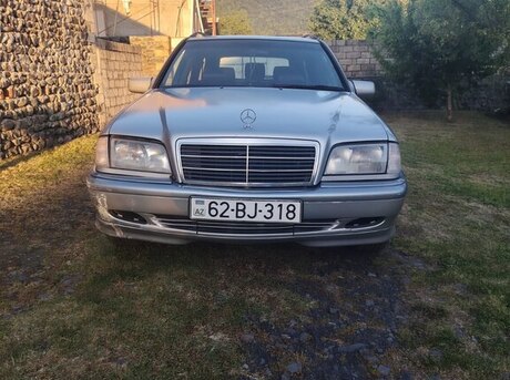Mercedes C 180