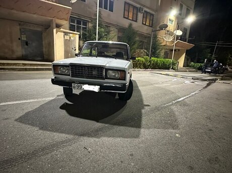 LADA (VAZ) 2107