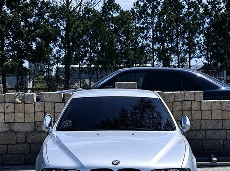 BMW 525