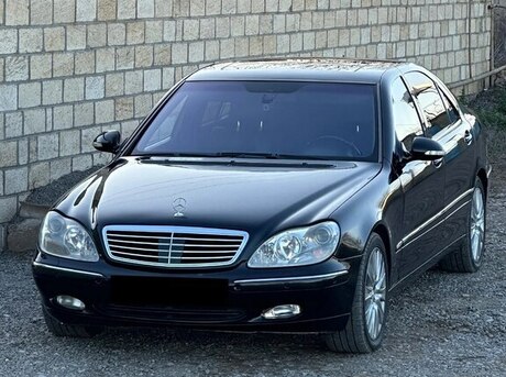 Mercedes S 320