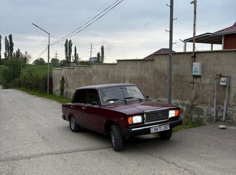 LADA (VAZ) 2107