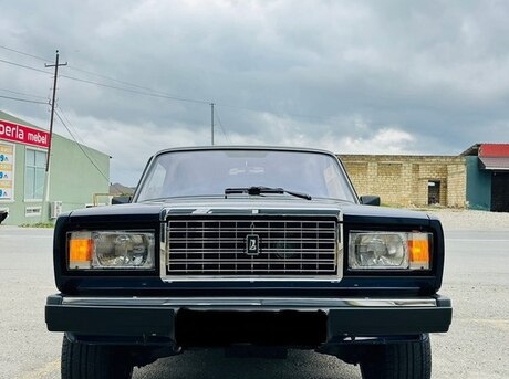 LADA (VAZ) 2107