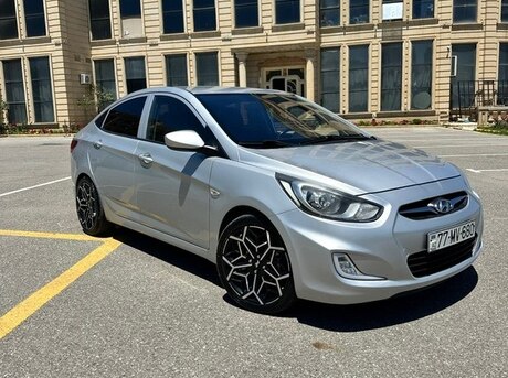 Hyundai Accent
