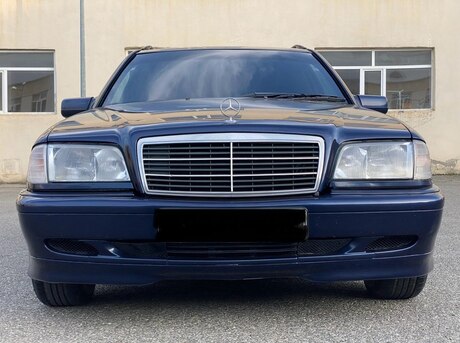 Mercedes C 180