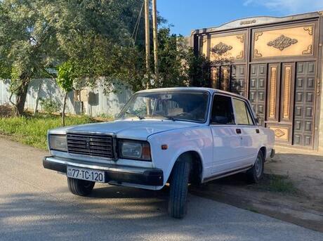 LADA (VAZ) 2107
