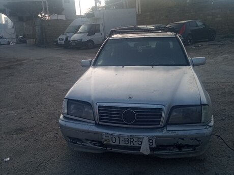 Mercedes C 220