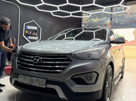 Hyundai Grand Santa Fe