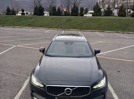 Volvo V90 Cross Country