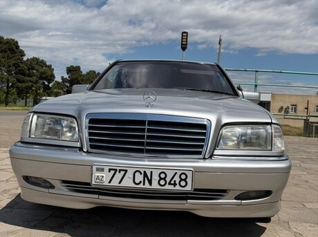 Mercedes C 240