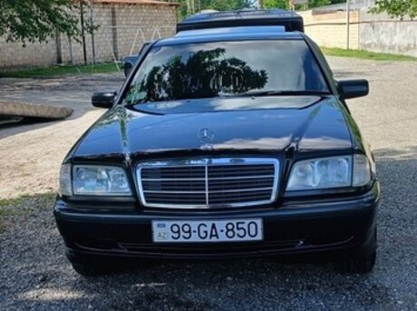 Mercedes C 180