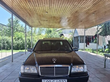 Mercedes C 240