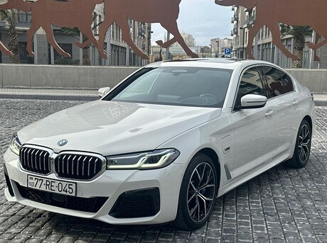 BMW 530e
