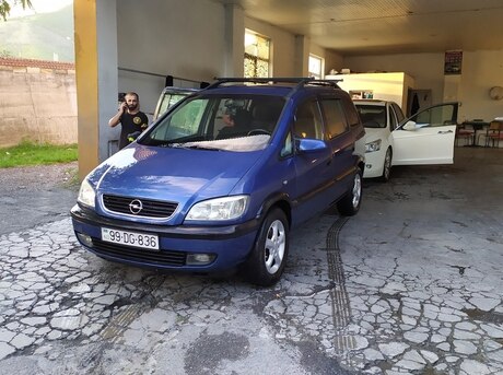 Opel Zafira